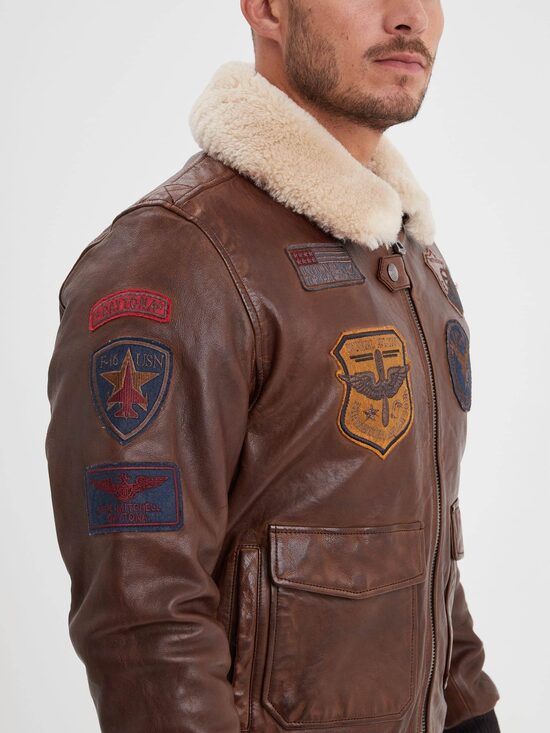 Cazadora Pilot Mythic