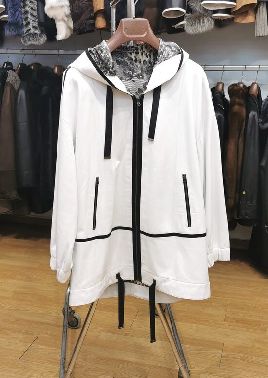 Levita White Reversible