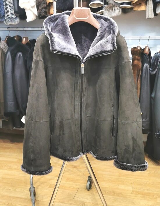 Chaqueta Reversible con capucha