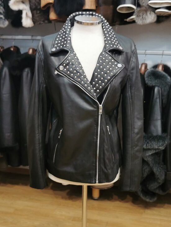 Biker Sira Tachas
