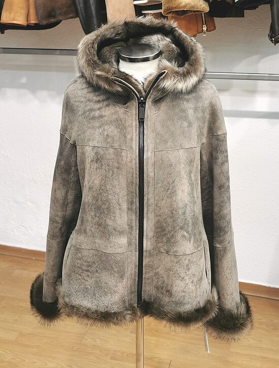 Chaqueta Doble Faz con capucha